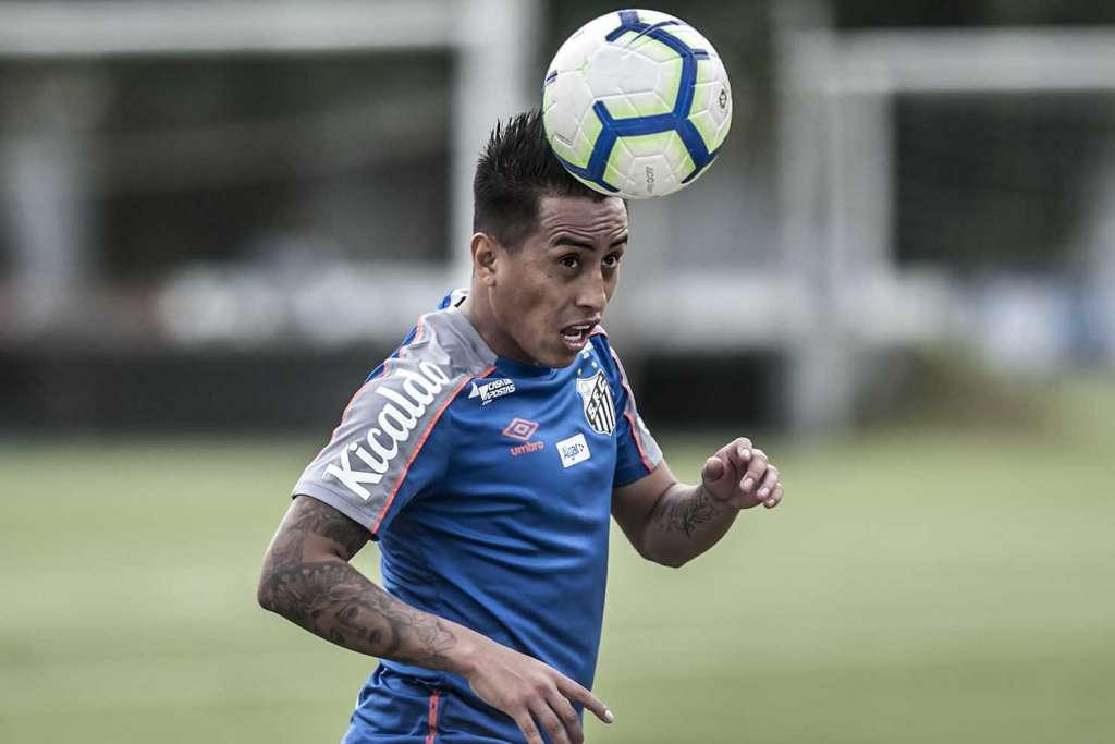 Cueva deixou o Santos por falta de pagamento de salário (Foto: Ivan Storti/Santos FC)