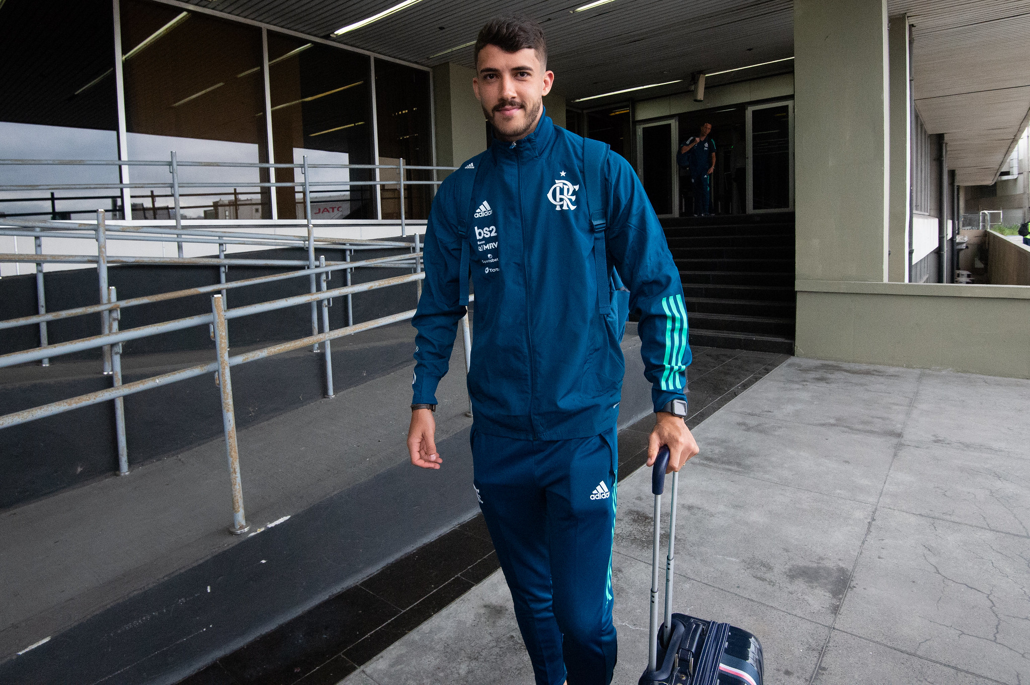 Zagueiro do Flamengo tem pena convertida em ação social e jogará Supercopa do Brasil