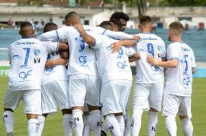 Atibaia x Taubaté - Burro visita Falcão em crise para colar na liderança da A2