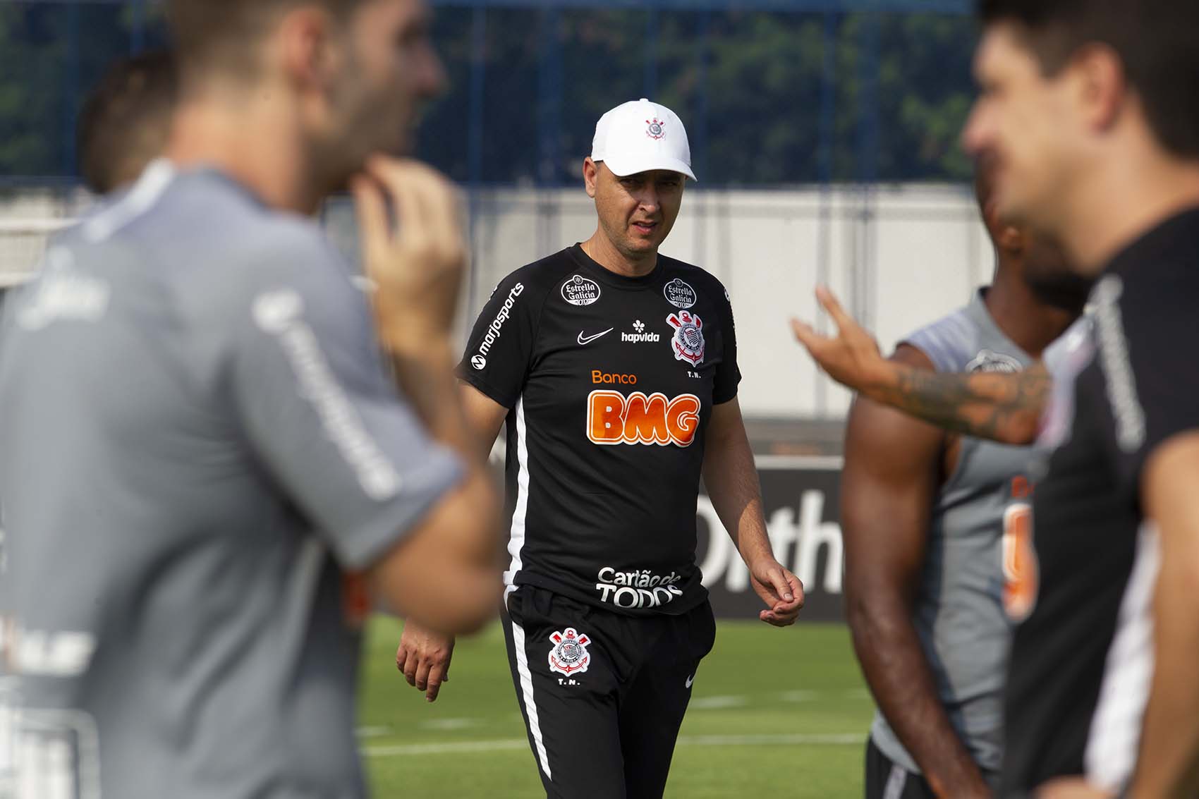 São Paulo x Corinthians – Clássico vale três pontos e um pouco de paz