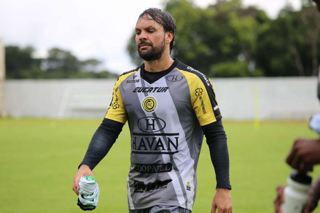 Ricardo Lobo teve um mandado de prisão expedido 