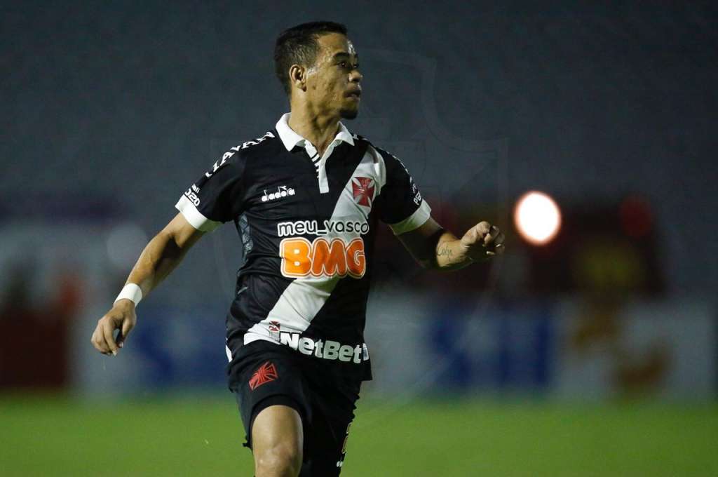 Pikachu em ação, na estreia do Cruzmaltino na Copa do Brasil