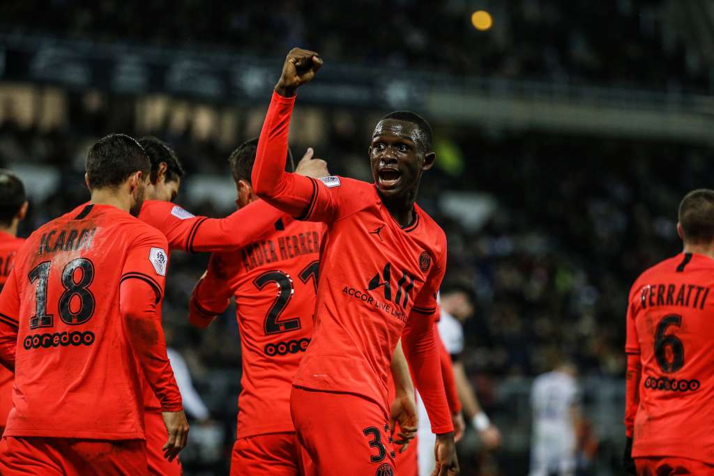 Sem Neymar e Mbappé, Paris Saint-Germain empata com penúltimo colocado