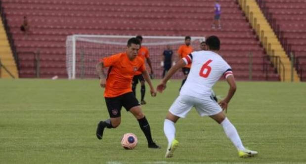 Desportivo Brasil encostou nos líderes com a vitória