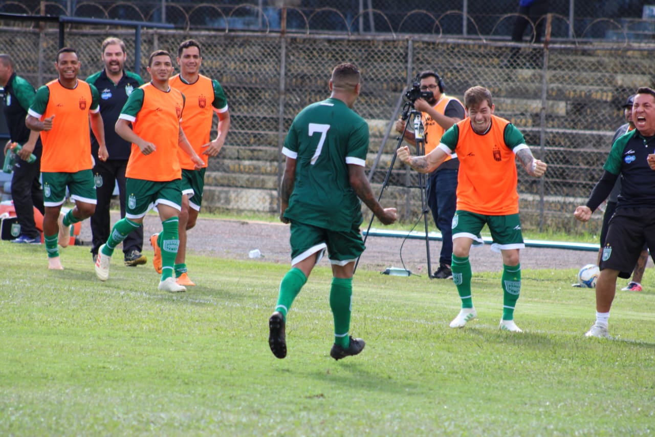 CANDANGÃO: Em dia de protesto, Gama bate Brasiliense e dispara na liderança