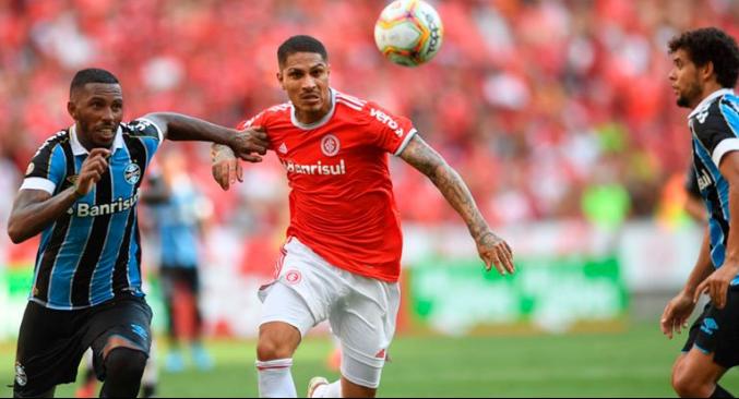 Internacional jogou segundo tempo com um jogador a menos
