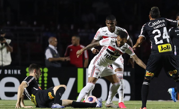 São Paulo 0 x 0 Corinthians - Com muitas chances perdidas, clássico termina sem gols 2 0002050450138 img