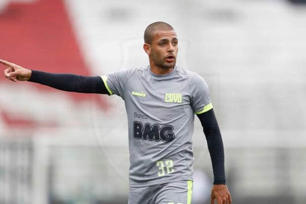 Catarinense: Figueirense negocia retorno de ex-Corinthians e Vasco