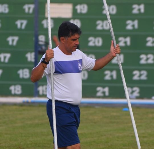 Piauiense: Em campo encharcado, Wallace Lemos leva Parnahyba à sequência invicta