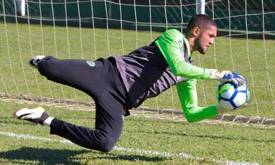 Paulista A3: Goleiro deixa Operário-MT e acerta retorno ao Marília