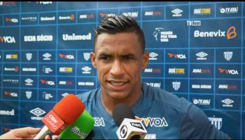 Catarinense: Aguardando apresentação de técnico, Avaí confirma lesão de titular