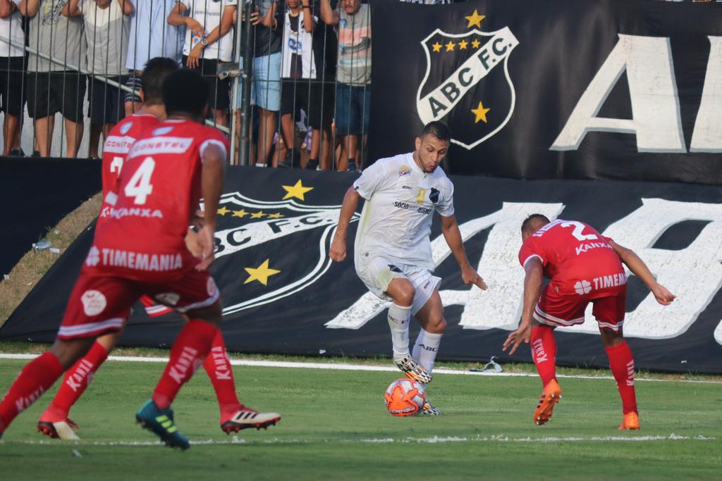 POTIGUAR: Em meio ao 2º turno, ABC e América fazem final do 1º turno nesta quarta