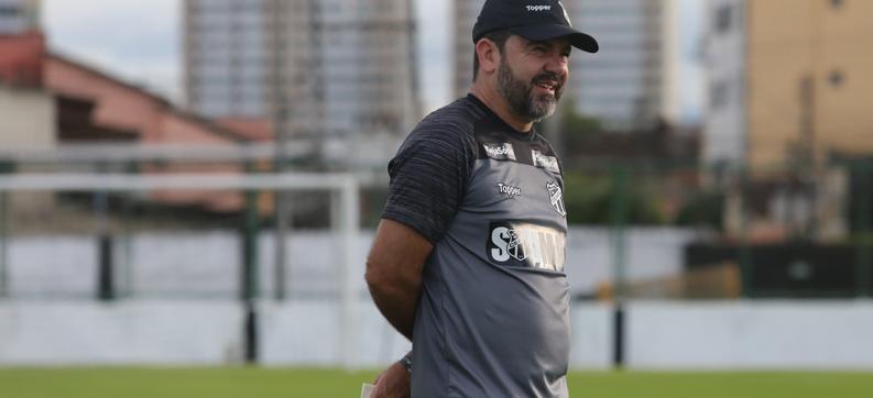 Sem três na bagagem. (Foto: Bruno Aragão / Ceará)