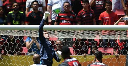 Santos passará por cirurgia no joelho e desfalcará o Athletico-PR na Libertadores