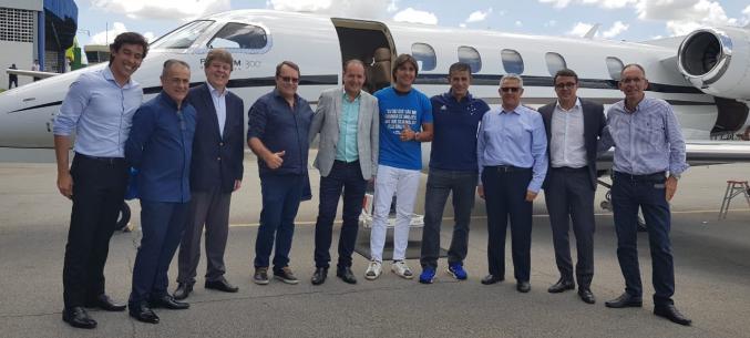 Torcida faz festa para receber Marcelo Moreno: 'Vamos reconstruir o Cruzeiro'