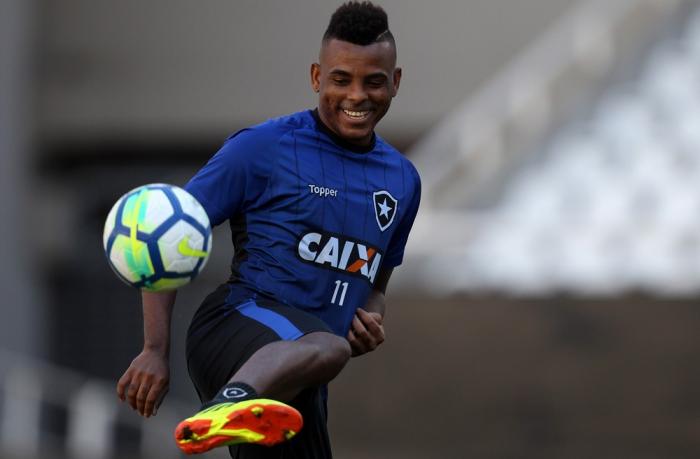 Paulistão: Campeão da Copa do Brasil 2017 acerta com Botafogo