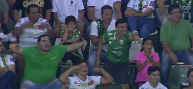 Sul-Americana: Goleiro reserva do Vasco é alvo de insultos racistas na Bolívia