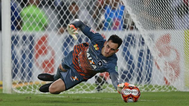 Gatito divide méritos no Botafogo: ‘Parabéns para os que cobraram os pênaltis’