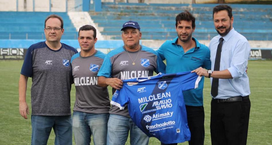 Paulista A2: Técnico é apresentado no Taubaté “Vim para conquistar acesso”