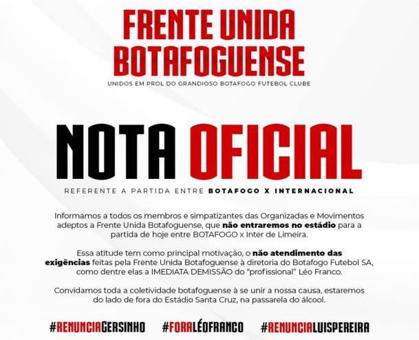 Torcida do Botafogo-SP não entrará no estádio e pede a cabeça de Léo Franco