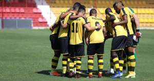 PAULISTA A2: São Bernardo e Portuguesa Santista se encaram pressionados por goleada