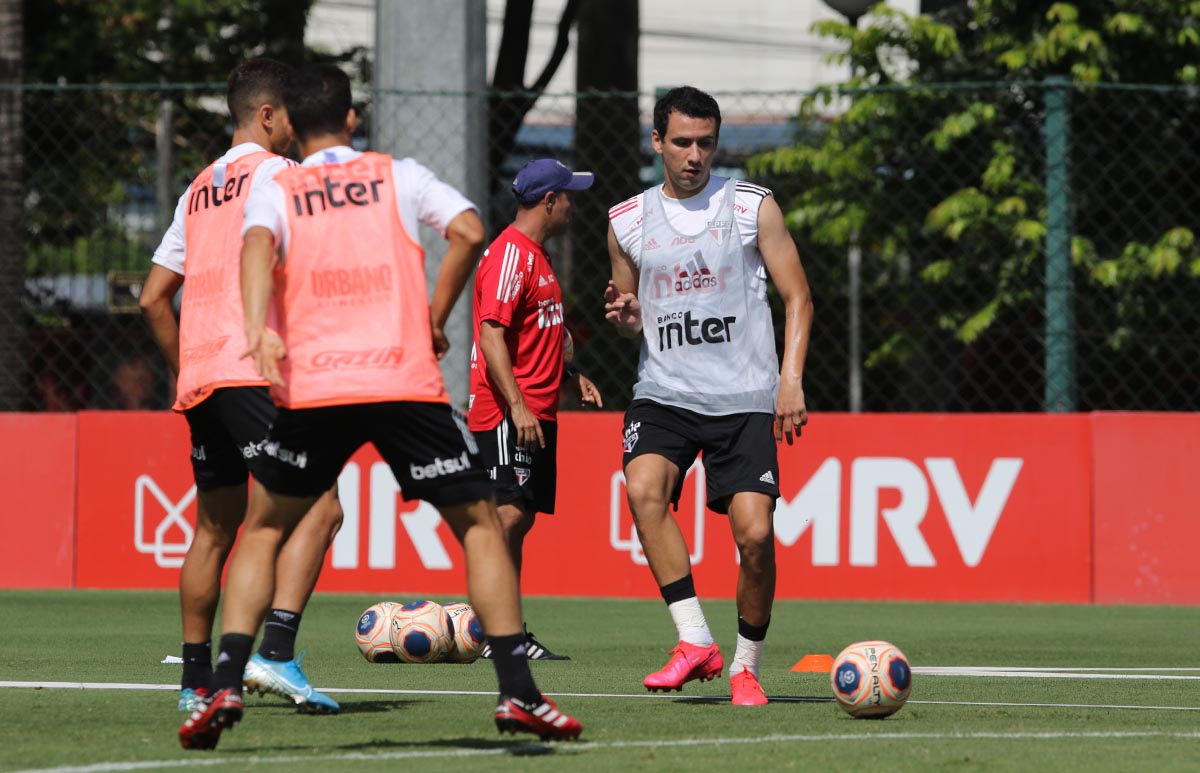 Paulistão: Em busca de gols, São Paulo enfrenta o Oeste na Arena Barueri