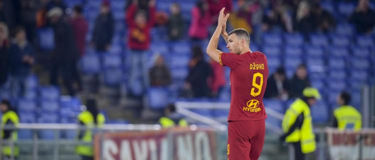 ITALIANO: Roma goleia Lecce e mantém esperanças de vaga na Liga dos Campeões