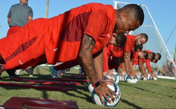 Copa NE: Atacante destaca bom momento no CRB e espera triunfo sobre o Vitória