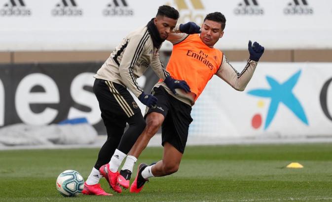 Espanhol: Provocado por Rodrygo, goleiro espanhol rebate: ‘Ele reagiu como um menino’