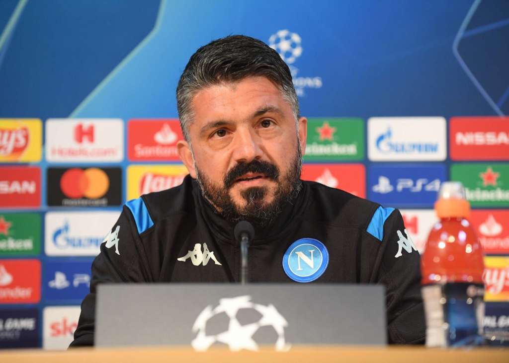 Gattuso quer ver Napoli jogando de igual para igual com o Barcelona (Foto: Divulgação/Napoli)