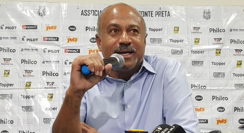 Único time das Séries A e B com presidente negro, Ponte Preta luta por inclusão