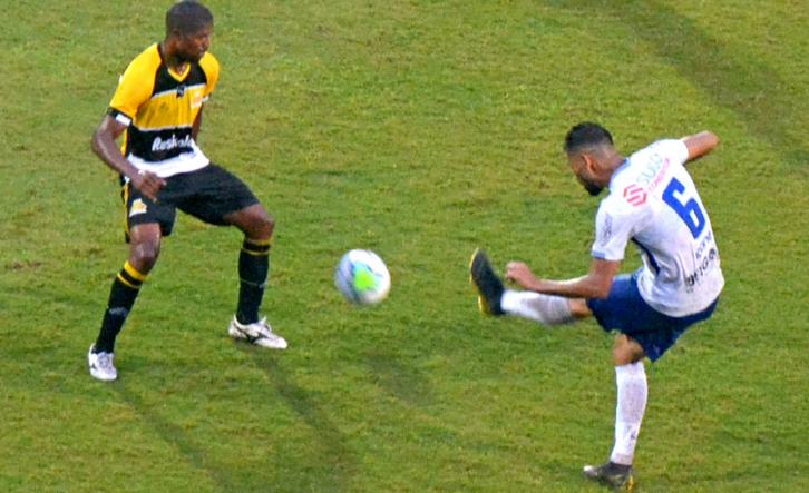 Marlon não quer erros do Santo André. (Foto: Angelo Baima / PSA)