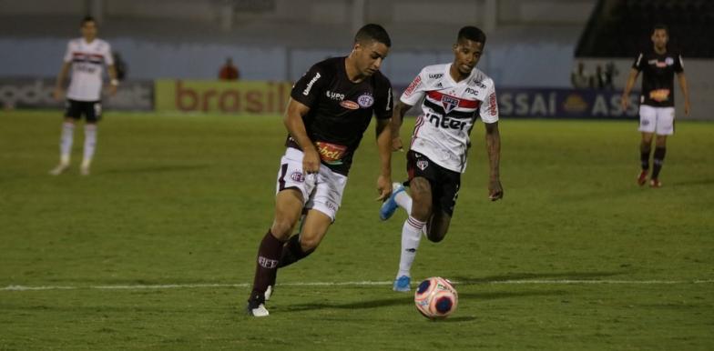 Copa do Brasil: Felipe Ferreira se recupera e deve ser titular na Ferroviária
