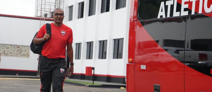 Goiano: Atlético demite técnico ex-Corinthians e Vasco com apenas um mês de trabalho