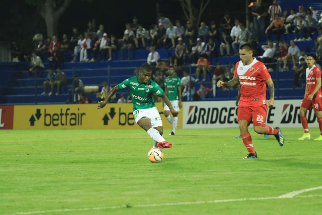 Deportivo Cali-COL avançou ao vencer mais uma vez o River Plate-PAR