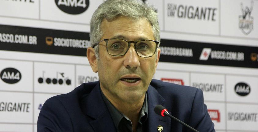 Com salários atrasados, jogadores do Vasco decidem não dar mais entrevistas