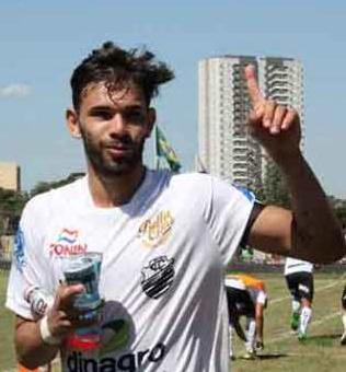 Paulista A3: Comercial contrata atacante com experiência europeia