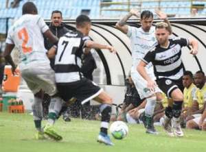 Idoso torcedor do XV quase infarta antes de cobranças de pênaltis