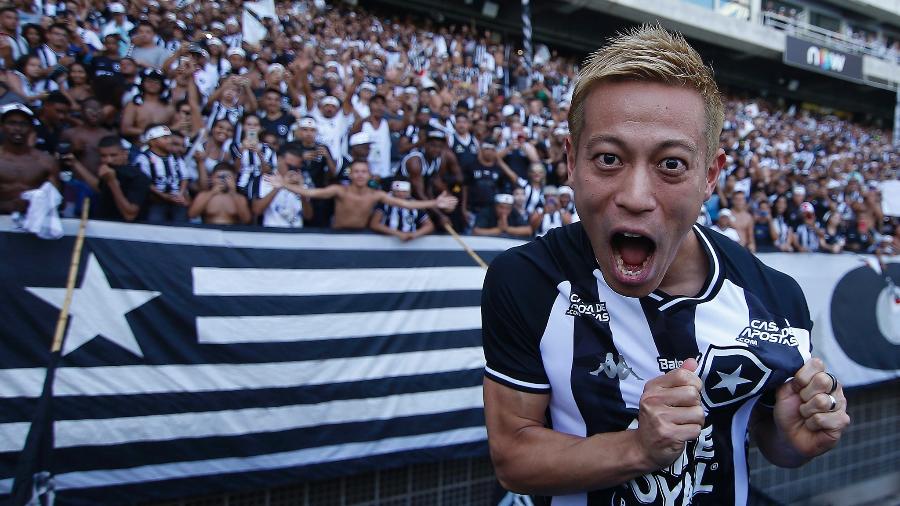 Carioca: Japonês Honda não é regularizado e estreia pelo Botafogo é adiada