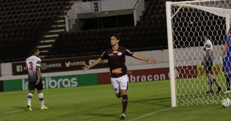 Henan abriu o caminho para a goleada da Ferroviária