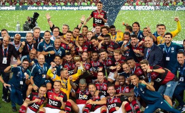 Flamengo 3 x 0 Independiente Del Valle-EQU - Rubro-Negro levanta mais um troféu 3 0002050452739 img