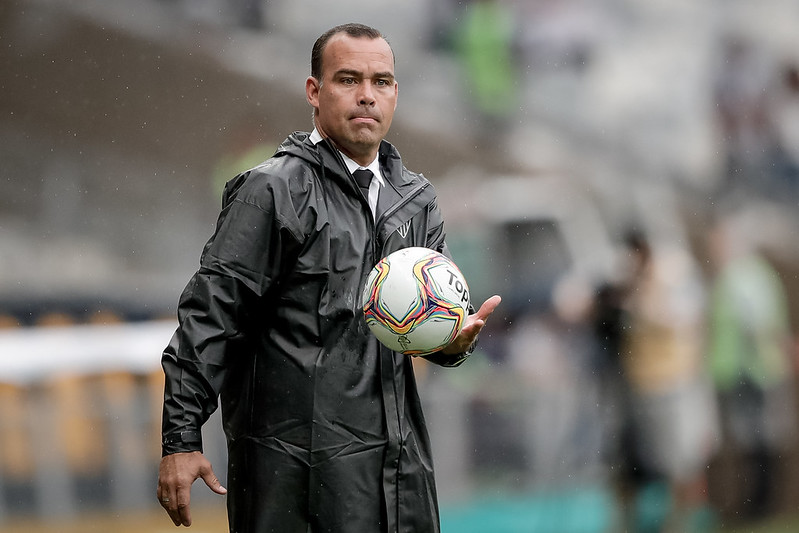 Dudamel é demitido do Atlético-MG após eliminação na Copa do Brasil