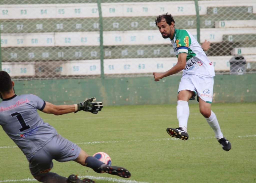 Artilherio, atacante do Rio Preto afirma que está a um gol de sua meta (Foto: Muller Merlotto Silva)