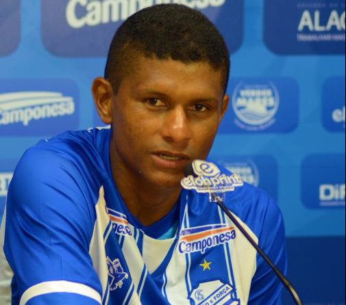 Alagoano: Apresentado no CSA, ex-Flamengo afirma: ‘Prefiro jogar de primeiro volante’