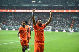 Presidente de time do Brasileirão confirma negociação com Robinho
