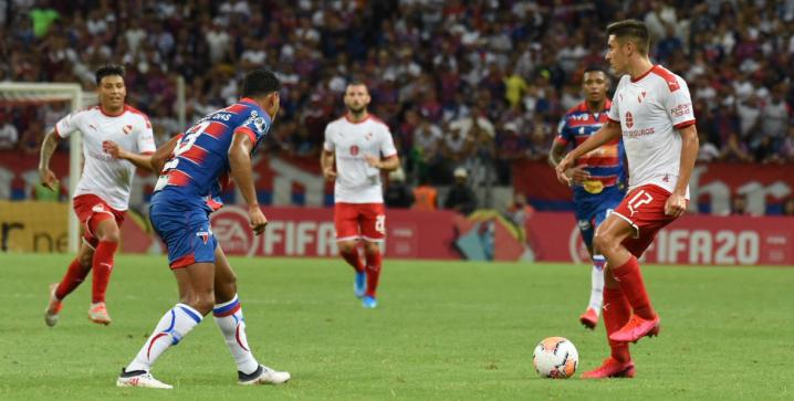 Fortaleza 2 x 1 Independiente – Leão do Pici é melhor, mas Rey de Copas avança