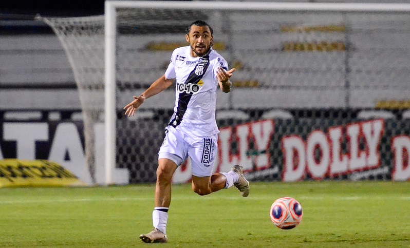 Paulistão: Com dores no joelho, Apodi será reavaliado pelo DM e preocupa Ponte Preta