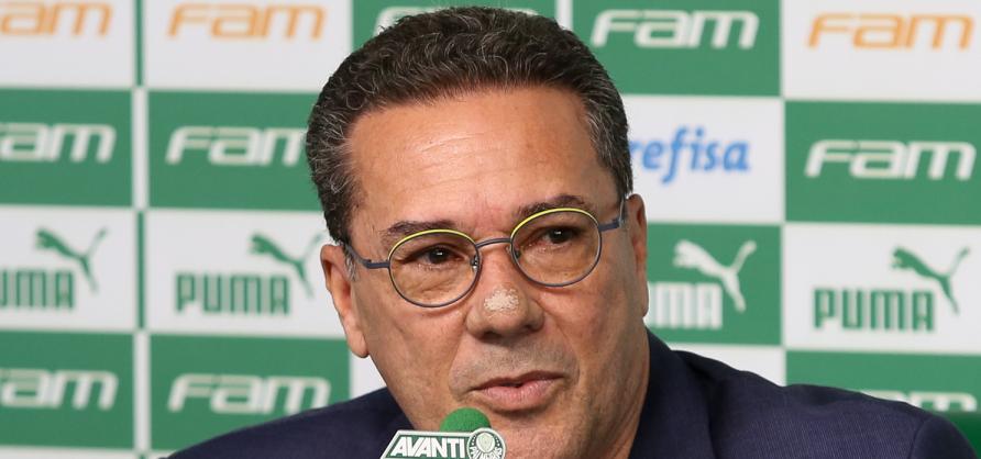 Luxemburgo mexe no Palmeiras e escala atacante de R$ 28 mi como titular contra o Santos