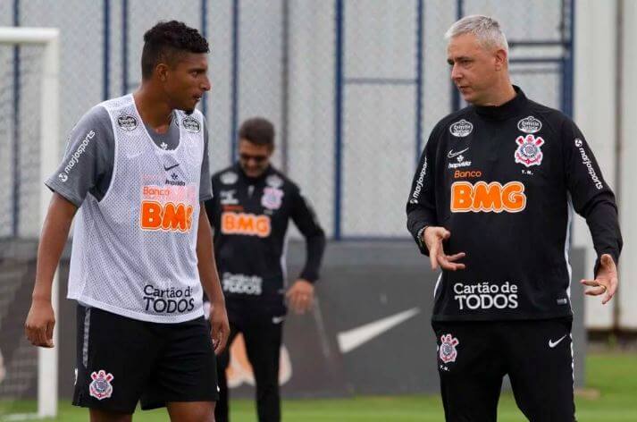 Paulistão: Ex-Cruzeiro é regularizado e pode estrear no Corinthians