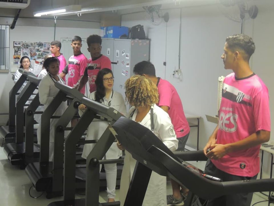 São Bernardo aproxima futebol da universidade para crescer